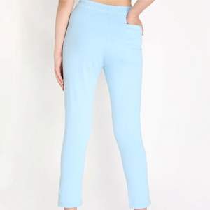 Pantalones Jogger de primera calidad para mujer: perfectos para salidas informales, entrenamientos de gimnasio y relajación en casa - Product Image 3