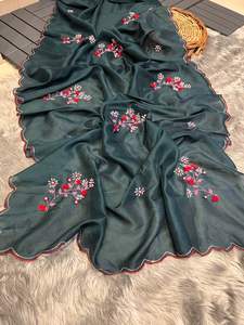 Saree en soie pure de couleur rouge saree avec séquence de codage argentée en saree - Product Image 5