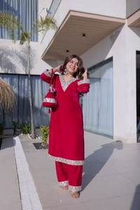 ชุดกำมะหยี่งานปาร์ตี้ พร้อมงานปัก ชุดแบบดั้งเดิม ตัดเย็บสำเร็จ สีสวยงาม ใส่ได้ทุกฤดู - Product Image 2