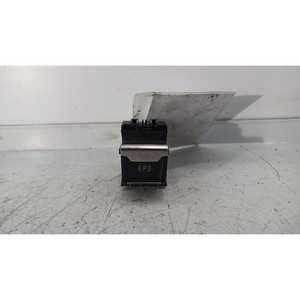 PEUGEOT 208 ซีรีส์ 9810593577 EB2ADT-HN-HN05 (19>) ปุ่มเบรก - Product Image 1