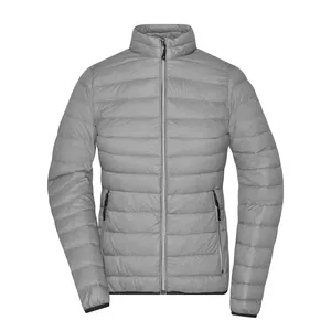 Veste en duvet personnalisée pour femmes, idéale pour la randonnée et les sacs étanches, vêtements d'extérieur haut de gamme - Product Image 2
