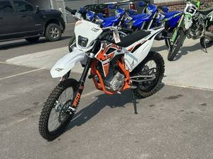 Nouvelle moto tout-terrain Kayos K4 250 authentique 2026 - Product Image 1