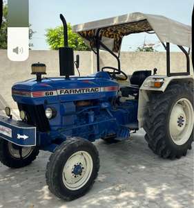 Tractor de ruedas 2007 Farmtrac 60 4WD utilizado con engranaje central y componentes del motor, incluida la caja de cambios - Product Image 3