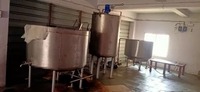 Machine de fabrication de beurre et de ghee automatique en acier inoxydable 3000L-5000L, avec réservoir de mélange et moteur à engrenages, pour l'industrie alimentaire et chimique (vente en gros)