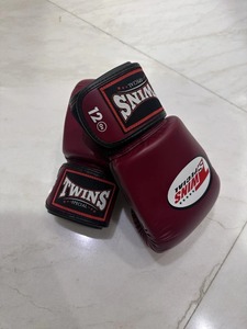 Gants de boxe jumeaux marron de haute qualité avec logo personnalisé Gants de boxe de combat économes en cuir véritable MS-BG-493 - Product Image 2