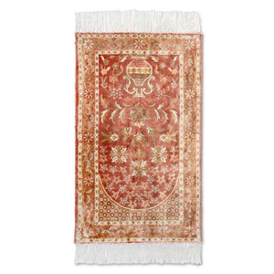 Alfombra de Oración Lavable de Viscosa Premium, Elegante, Hecha a Mano, con Diseño Floral, para Prácticas Espirituales en la Mezquita y Decoración del Hogar - Product Image 4