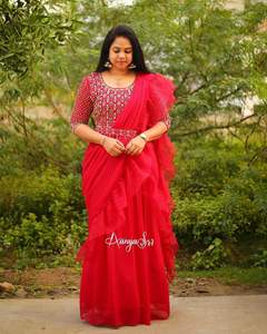 NOUVEAU DESIGNER SOIRÉE LAHENGA SAREE AVEC BLOUSE STICH AVEC BRODERIE PAR FABZONE - Product Image 4