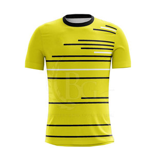 Maillot de football professionnel léger et respirant à manches courtes, fabriqué en polyester 100% durable et infroissable - Product Image 1
