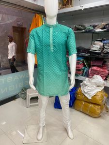 Pyjama Kurta traditionnel en coton épais pour hommes, 3 tonnes, travail numérique, fournisseur indien cousu pour les occasions spéciales de mariage - Product Image 5