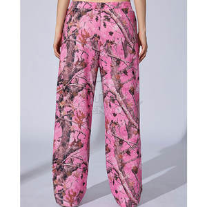 Pantalones Deportivos de Alta Calidad Hechos en Pakistán, con Estampado de Camuflaje Selvático, Corte Holgado y Diseño Moderno - Product Image 2