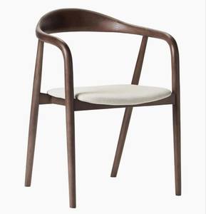 Fauteuil de salle à manger inspiré du milieu du siècle avec cadre en bois massif, style à dossier incurvé et finition noire mate élégante pour restaurant - Product Image 2