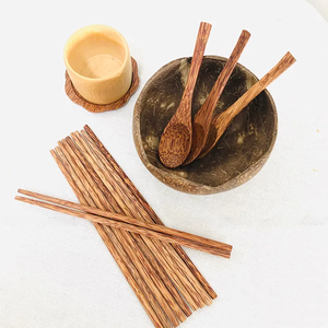 Juego de palillos de madera de coco Utensilios orgánicos hechos a mano para cada comida, restaurante Vietnam Calidad de exportación - Product Image 6
