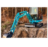 Excavadora Sunward SWE 20F/FED de uso pesado, construida con una batería de litio confiable y un mecanismo de acoplamiento rápido.
