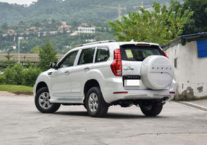 SUV 2024, conduite à droite, moteur turbo, intérieur clair, automatique, essence, voiture moyenne à grande, norme Euro VI R18 - Product Image 2