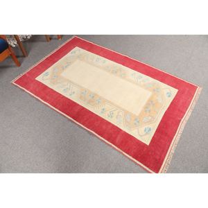 Alfombra vintage de 3.7x5.9 pies, alfombra turca pequeña, geométrica roja y beige con elementos florales. - Product Image 2