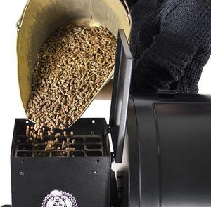 Pellets de briquetas de madera de pino de biomasa de 6mm al mejor precio en bolsas Premium de 15kg para sistemas de calefacción y estufas de calderas de pellets de madera - Product Image 2