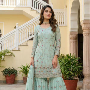 Conjunto de Top y Sharara de Diseño Exclusivo para Bodas, con Bordado de Hilo y Lentejuelas de Georgette Sintética, con Dupatta - Product Image 3