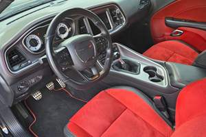 Challenger R/T Scat Pack Shaker 392 Widebody 2022, Transmisión Manual de 6 Velocidades, Motor Hemi V8, Equipamiento Completo, Sin Modificaciones - Product Image 3