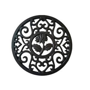 Elegant & Classic Flower Design Iron Metal <b>Trivet</b> Customized Shape Black Mats & Pad for <b>Pan</b> & Hotpot Dining Table Heat Resistant - Product Image 1