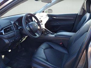 Toyota Camry SE FWD d'occasion propre 2023 - Product Image 4
