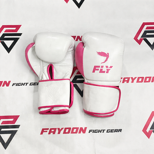 Gants de boxe professionnels sur mesure en cuir véritable FLY vert/blanc, rembourrage de haute qualité, gants de frappe de qualité supérieure - Product Image 4