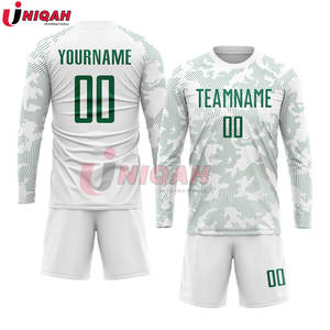 Grosir setelan pakaian olahraga sepak bola sublimasi kustom pria dengan cetakan Digital termasuk celana pendek nama tim klub teratas - Product Image 4