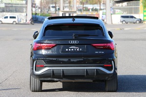 SUV compact de luxe d'occasion 2025 35TFSI Black Edition - Product Image 3