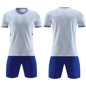 Proveedor de Uniformes de Fútbol OEM, Conjunto de Camiseta y Pantalones Cortos de Alto Rendimiento, Transpirable, de Secado Rápido y Ligero, con Impresión de Logotipo Personalizado - Product Image 1