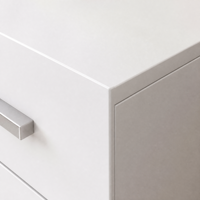 Table de Chevet Moderne Minimaliste 2026 à 3 Tiroirs, Luxe Blanc, Bois, Cuir, Métal, Verre, Faite à la Main, Écologique, pour Appartement