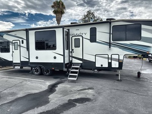 Meilleures ventes! Caravane de voyage Heartlands Gravity 3570 d'occasion 2022 - Product Image 3