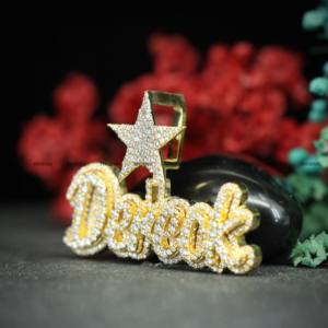 Colgante de Nombre Personalizado de Doble Capa Hecho a Mano con Moissanita, Chapado en Oro Amarillo, con Argolla en Forma de Estrella, Joyería Hip Hop para Hombre y Mujer - Product Image 4