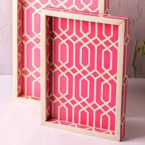 Bandeja de servicio de resina con incrustaciones de hueso en forma de rectángulo de la mejor calidad, diseño elegante pulido con mango de dos lados ecológico para hoteles - Product Image 1