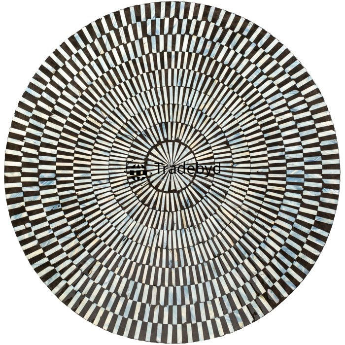 Available in different Colors