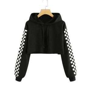 Vêtements de boutique en gros pour femmes, sweat-shirt à capuche en coton imprimé sur le devant, couleur unie, manches longues, style sport, pour l'hiver - Product Image 3