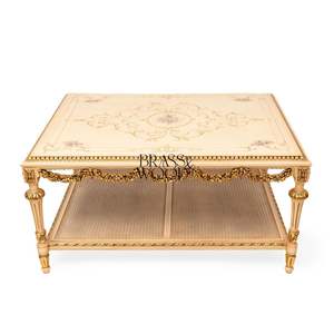 Mesa de Centro Cuadrada de Lujo con Arte Floral Pintado a Mano, Estante Inferior de Ratán y Guirnaldas de Latón Dorado para Interiores Clásicos - Product Image 1
