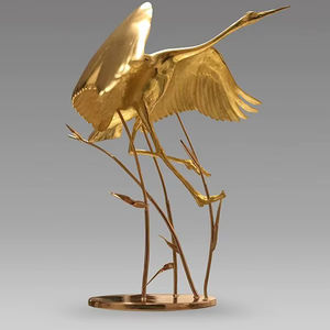 Sculpture métallique haut de gamme pour la décoration intérieure contemporaine, avec une finition polie et un savoir-faire raffiné. - Product Image 1