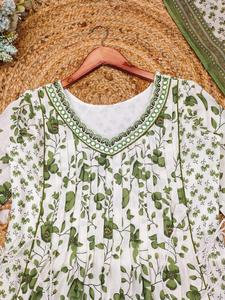Anarkali traditionnel en coton, tenue traditionnelle indienne pour les fêtes, silhouette fluide avec broderie au niveau du col - Product Image 6