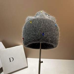 Luxury Winter <b>Faux</b> Rabbit <b>Fur</b> Knitted Beanie Warm Soft Wool Rhinestone Fashion Stylish Youth Beanie <b>Hat</b> Wholesale - Product Image 2