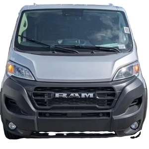 Fourgon utilitaire pleine grandeur 2024, toit bas, transmission automatique, conduite à gauche, intérieur en cuir, jantes R18 - Product Image 1