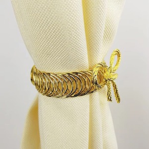 Rouleau artistique Bowknot design ronds de serviette en métal charme vintage incroyable sur les tables de mariage thanksgiving et célébrations spéciales - Product Image 3