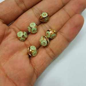 ลูกปัด meena Ball สีเทอร์ควอยซ์10มม. | ลูกปัดทรงกลมเคลือบทองเหลืองทำด้วยมือ | ลูกปัด meenakari ชุบทองสำหรับทำเครื่องประดับ - Product Image 2