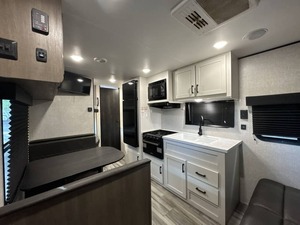Remolque Jayco Jay Flight S-l-x 260BH usado del 2024 - Product Image 2