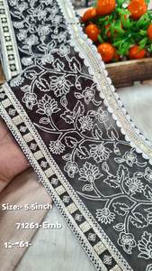 Fait sur mesure Découvrez les garnitures en dentelle brodée pour les robes artisanat décoration de la maison et plus Délicat détaillé et magnifiquement fait - Product Image 2