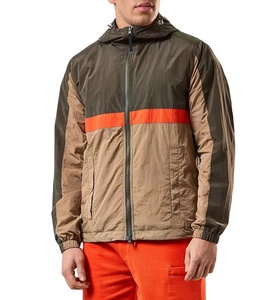 OEM Custom Men's Casual Outdoor <b>Jacket</b> <b>Plus</b> <b>Size</b> 100% Polyester Breathable <b>Waterproof</b> Windbreaker With Fur Decoration - Product Image 4