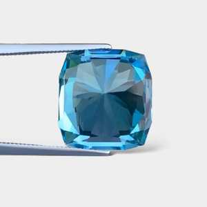 Topacio Azul Suizo de 19.20 CT, Corte Excelente y Preciso, Impecable - Product Image 2