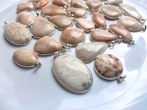 Cabochon de poire scolecite blanc naturel pendentif de lunette de pierres précieuses en vrac poli solide 925 bijoux de mode en argent Sterling plat - Product Image 4