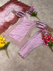 Soie de satin de qualité pure de concepteur avec broderie et bordure manches complètes avec tissu de travail à la main en diamant à un coût efficace - Product Image 3