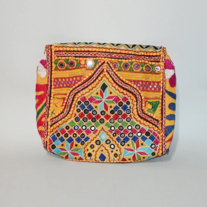 Sacs Banjara faits à la main, indien khambhaliaya patch broderie sac fourre-tout boho sac à bandoulière - Product Image 6
