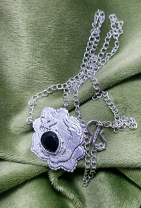 Nouveau collier pendentif loup en argent sterling 925 avec onyx noir, design premium, bijou totem spirituel, cadeau pour fête - Product Image 5