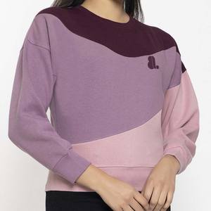 Vente en gros Sweat-shirt brodé à encolure ras du cou pour femmes Polyester/coton Panneau surdimensionné d'hiver en blocs - Product Image 3